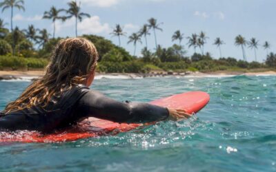 Beginner Surfing in Hawaii: Best Spots, Timing & Lessons