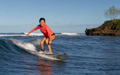 Book a Morning Hans Hedemann Lesson for North Shore Beginner Surfing